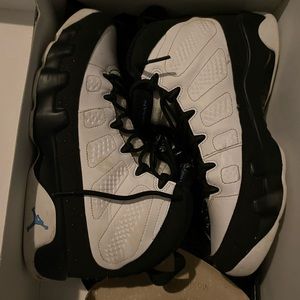 Retro 9 Jordan men size 8.5